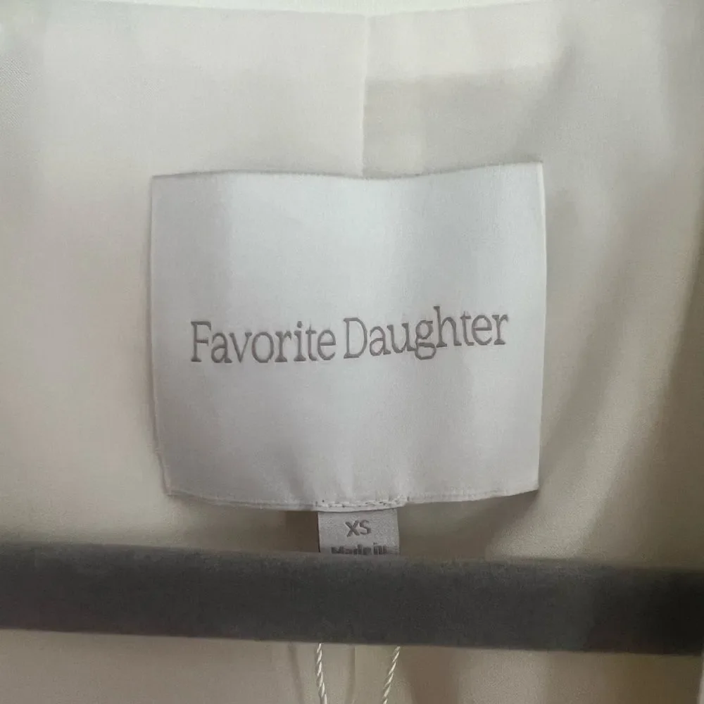 NWT Favorite Daughter white blazer, size XS - Picture 2 of 6